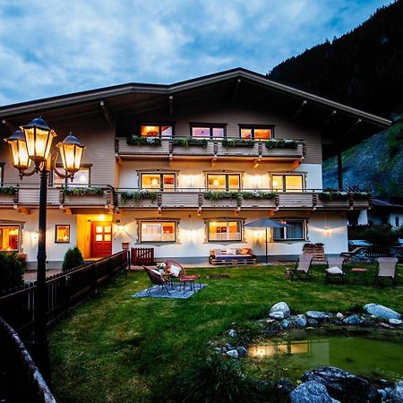 Pinetree Lodge Mayrhofen Eksteriør bilde