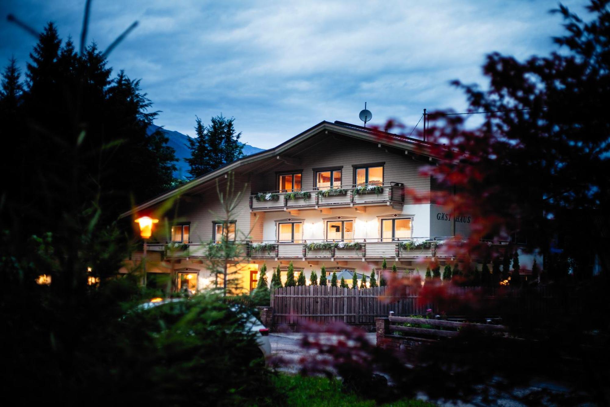 Pinetree Lodge Mayrhofen Eksteriør bilde