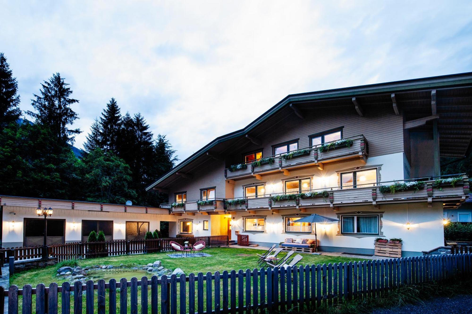 Pinetree Lodge Mayrhofen Eksteriør bilde